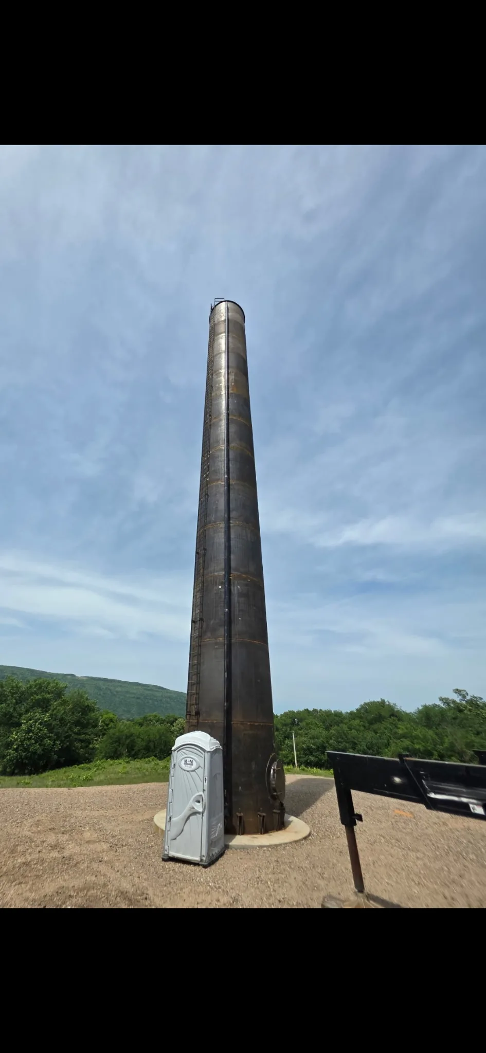 Elevated steel water storage tank